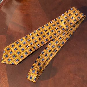 Cape Cod Neckwear Yellow tile printed tie 100% silk